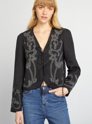 Chaqueta tipo kimono bordada