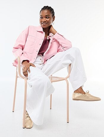 Chaqueta vaquera abotonada con bordado en algodón liso