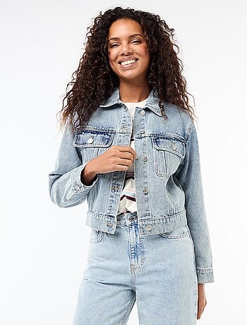 Chaqueta vaquera con bolsillos de solapa