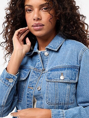 Chaqueta vaquera con bolsillos de solapa