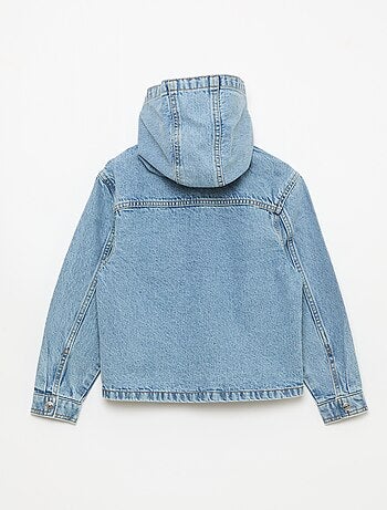 Chaqueta vaquera con capucha