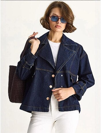 Chaqueta vaquera con cuello camisero y botones lucci