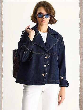 Chaqueta vaquera con cuello camisero y botones lucci