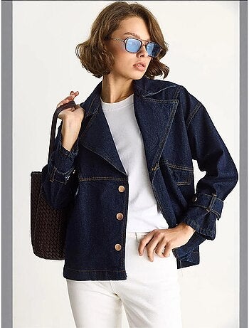 Chaqueta vaquera con cuello camisero y botones lucci