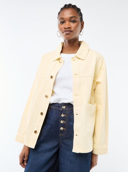 Chaqueta vaquera corta con 2 bolsillos de parche - Kiabi