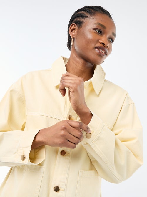 Chaqueta vaquera corta con 2 bolsillos de parche - Kiabi