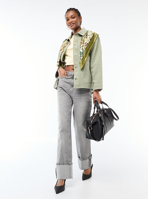 Chaqueta vaquera corta con 2 bolsillos de parche - Kiabi