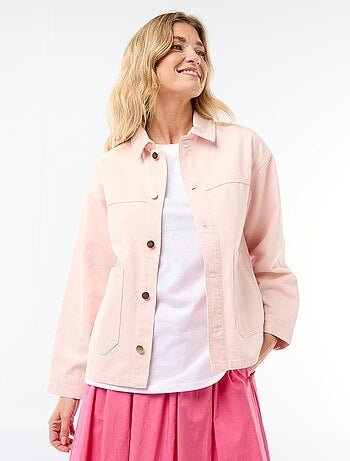 Chaqueta vaquera corta con 2 bolsillos de parche