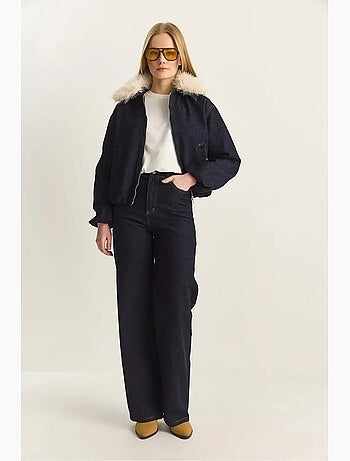 Chaqueta vaquera corta con detalle de piel sintética lucci