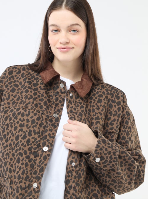 Chaqueta vaquera corta con estampado de leopardo - Kiabi