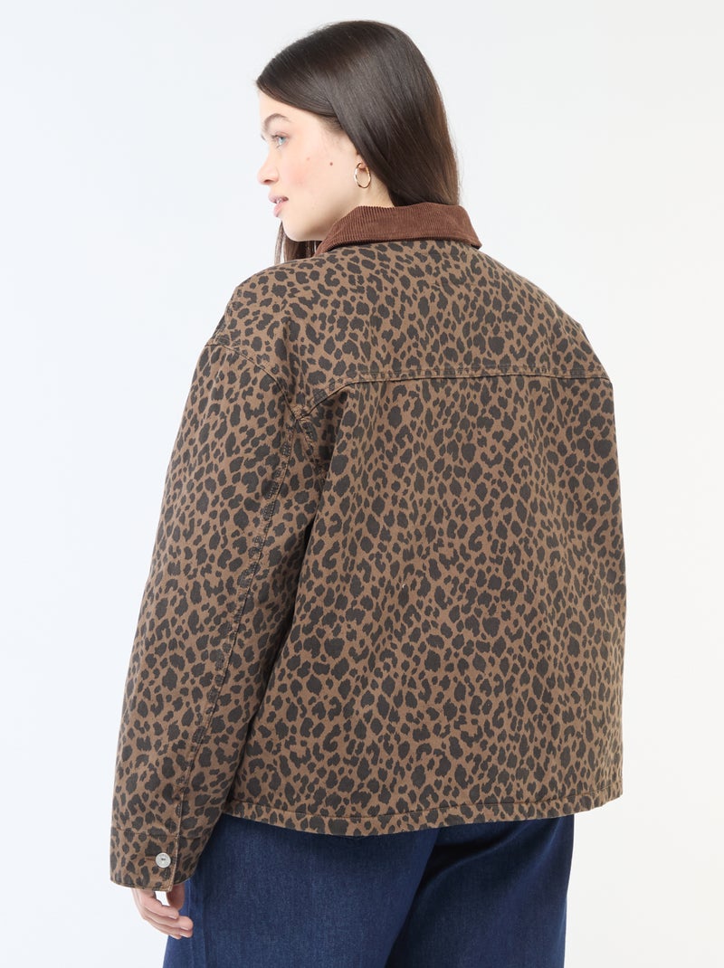 Chaqueta vaquera corta con estampado de leopardo Marron - Kiabi