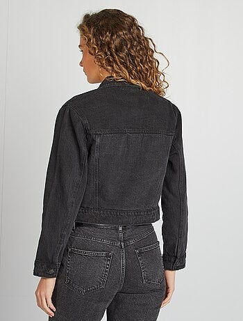 Chaqueta vaquera de manga larga con bolsillos en el pecho con solapa