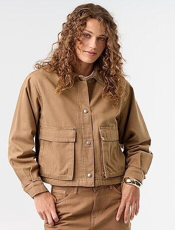 Chaqueta workwear de vaquero y cuello de terciopelo