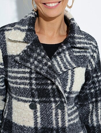 Chaquetón largo a cuadros estilo lana bouclé