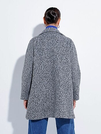 Chaquetón largo liso estilo lana bouclé