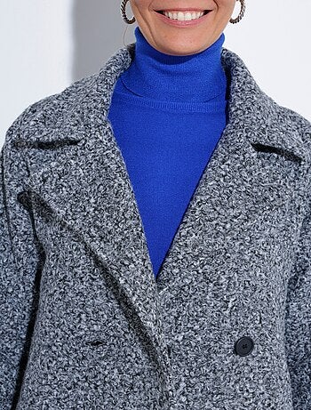 Chaquetón largo liso estilo lana bouclé