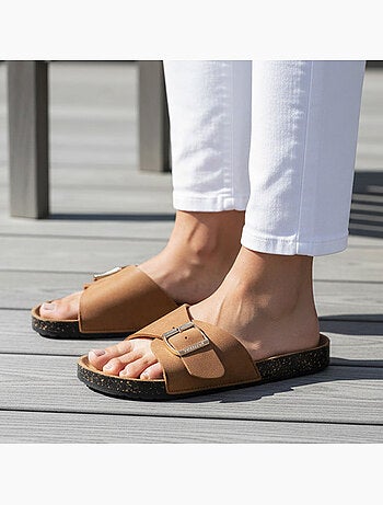 Chinenas con sencilla correa negra, plantilla de tacón de parche ultracómoda Isotoner