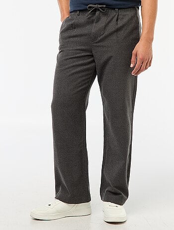 Chino ancho liso