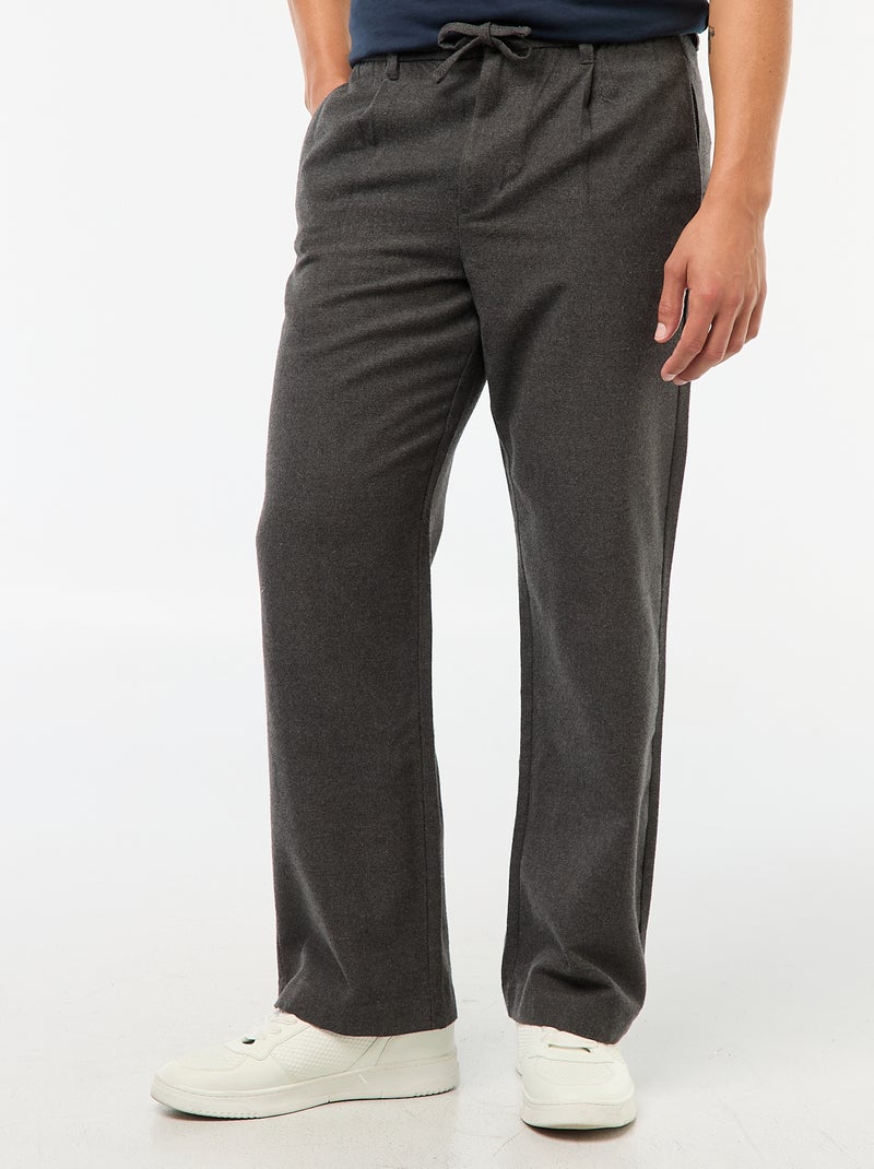 Chino ancho liso Gris - Kiabi