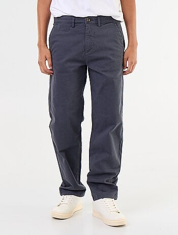 Chino liso de corte estándar