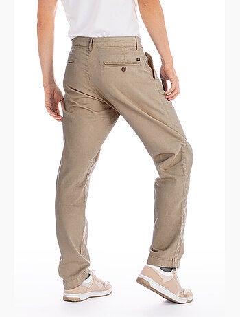 CHINO Pantalón chino de gabardina elástica