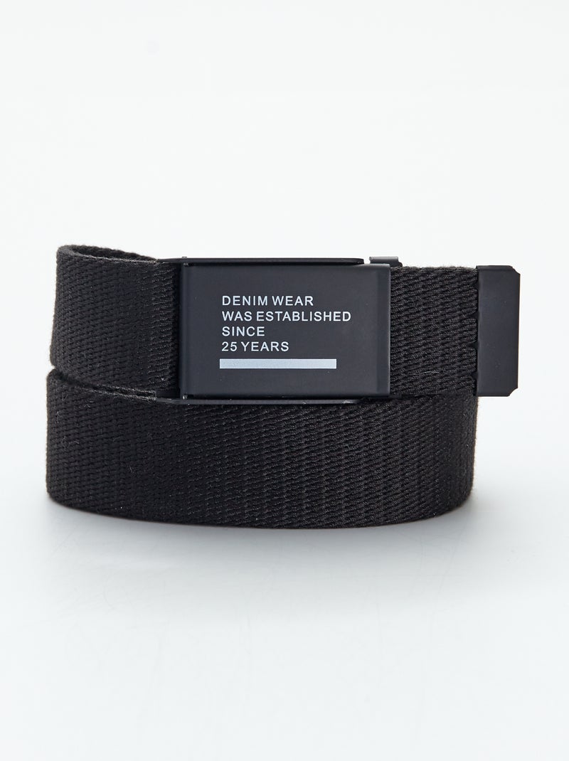 Cinturón con hebilla estampada negro - Kiabi