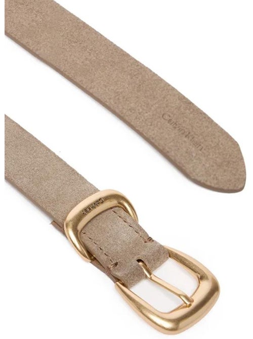 Cinturón de Ante Calvin Klein Jeans para Mujer, 2 Piezas - Kiabi Cinturón de Ante Calvin Klein Jeans para Mujer, 2 Piezas - Kiabi