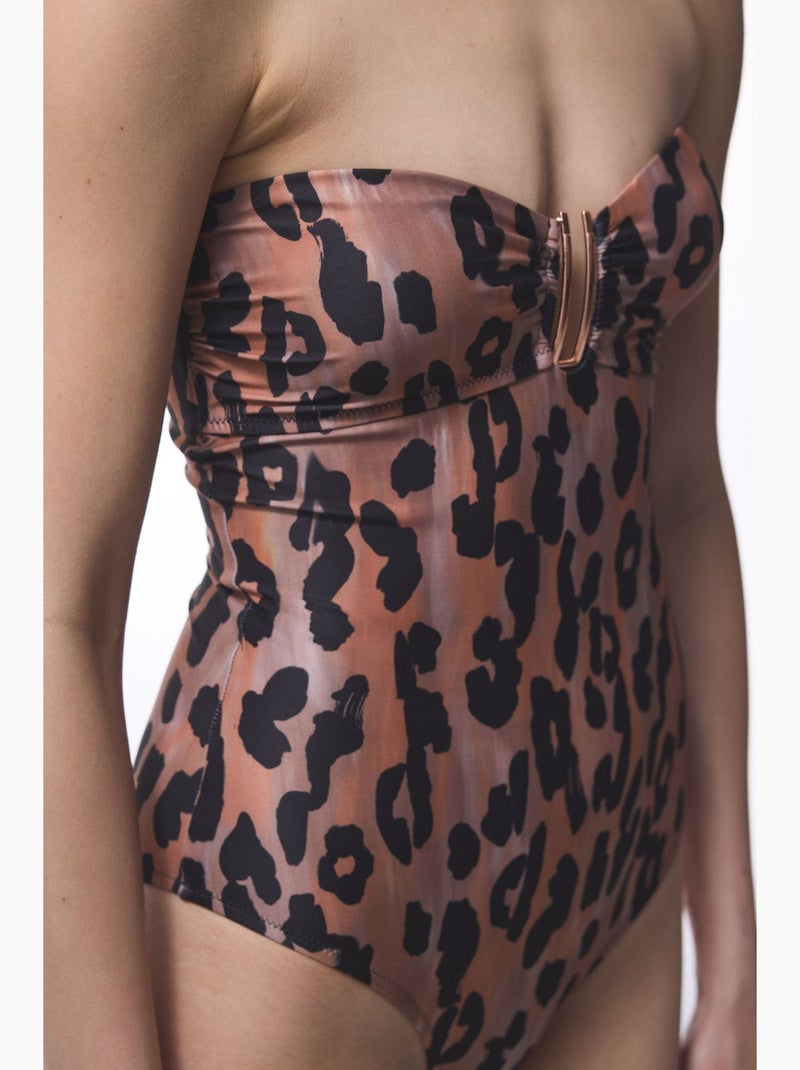 Clove bañador sin tirantes con estampado de leopardo y hebilla penti Marrón - Kiabi