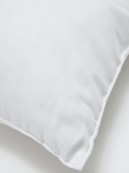 Cojín almohada 40 x 60 cm - Kiabi Home - Kiabi Cojín almohada 40 x 60 cm - Kiabi Home - Kiabi