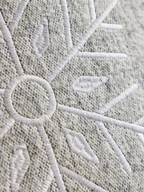 Cojín con bordado - Kiabi