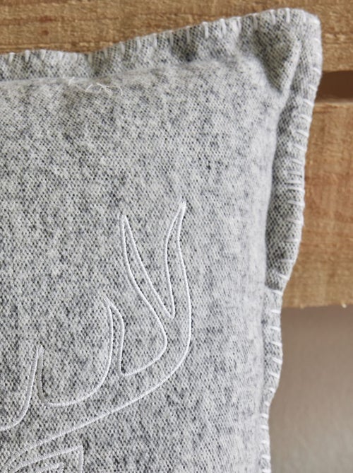 Cojín con bordado - Kiabi