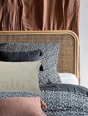 Cojín de gasa de algodón con inscripción