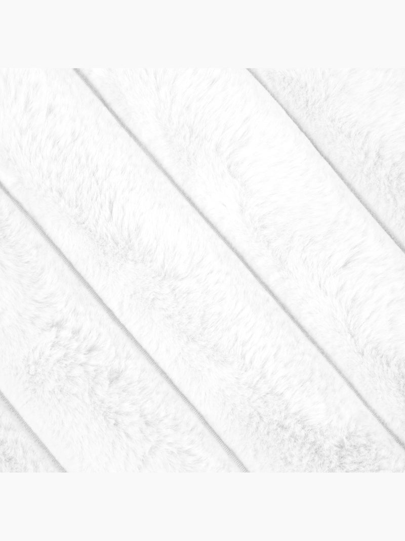 Cojín de piel sintética ultrasuave con franjas Blanco - Kiabi