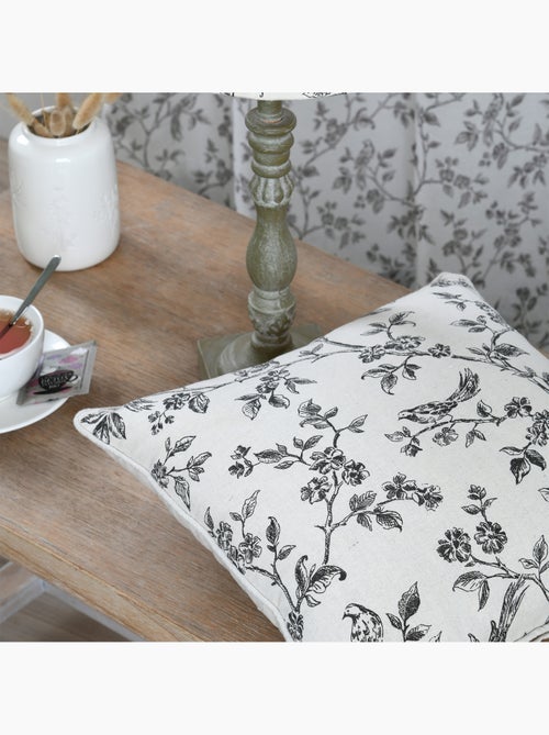 Cojín decorativo con estampado floral - Kiabi