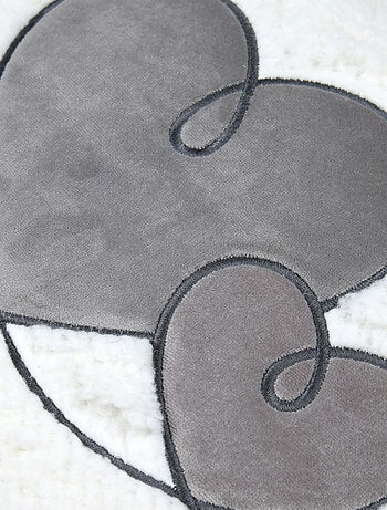 Cojín decorativo con motivo de corazón