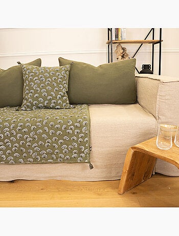 Cojín decorativo estampado con motivo floral