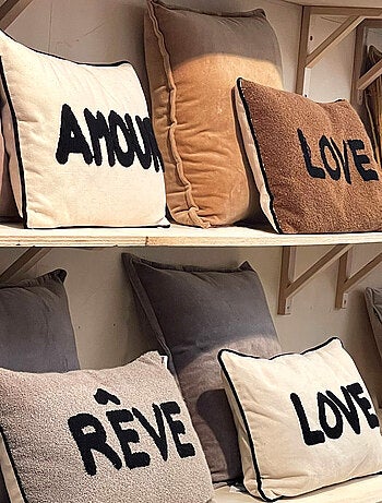 Cojín desenfundable AMOR