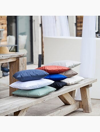 Cojín de tela para exteriores recubierta e impermeable