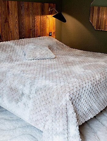 Cojín Imitación Piel con Relieve Geométrico