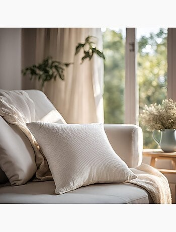 Cojín tapizado blanco