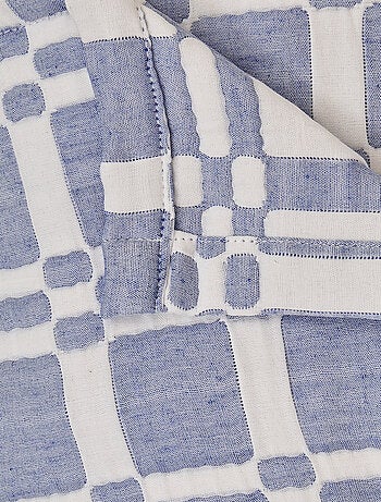 Colcha acolchada con estampado geométrico