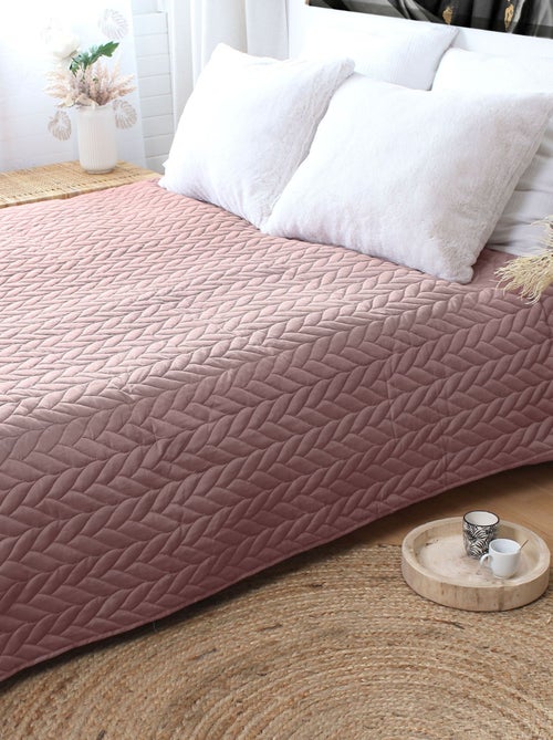 Colcha de microfibra con diseño de ultrasonido - Kiabi Colcha de microfibra con diseño de ultrasonido - Kiabi