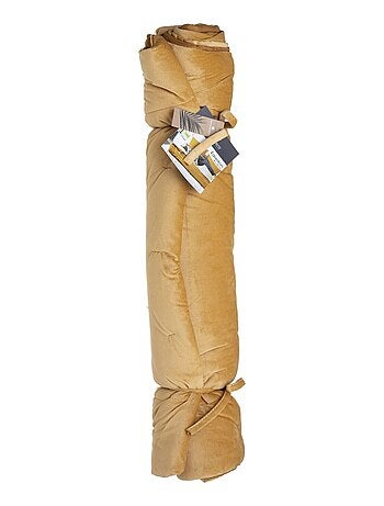 Colcha de terciopelo con borlas