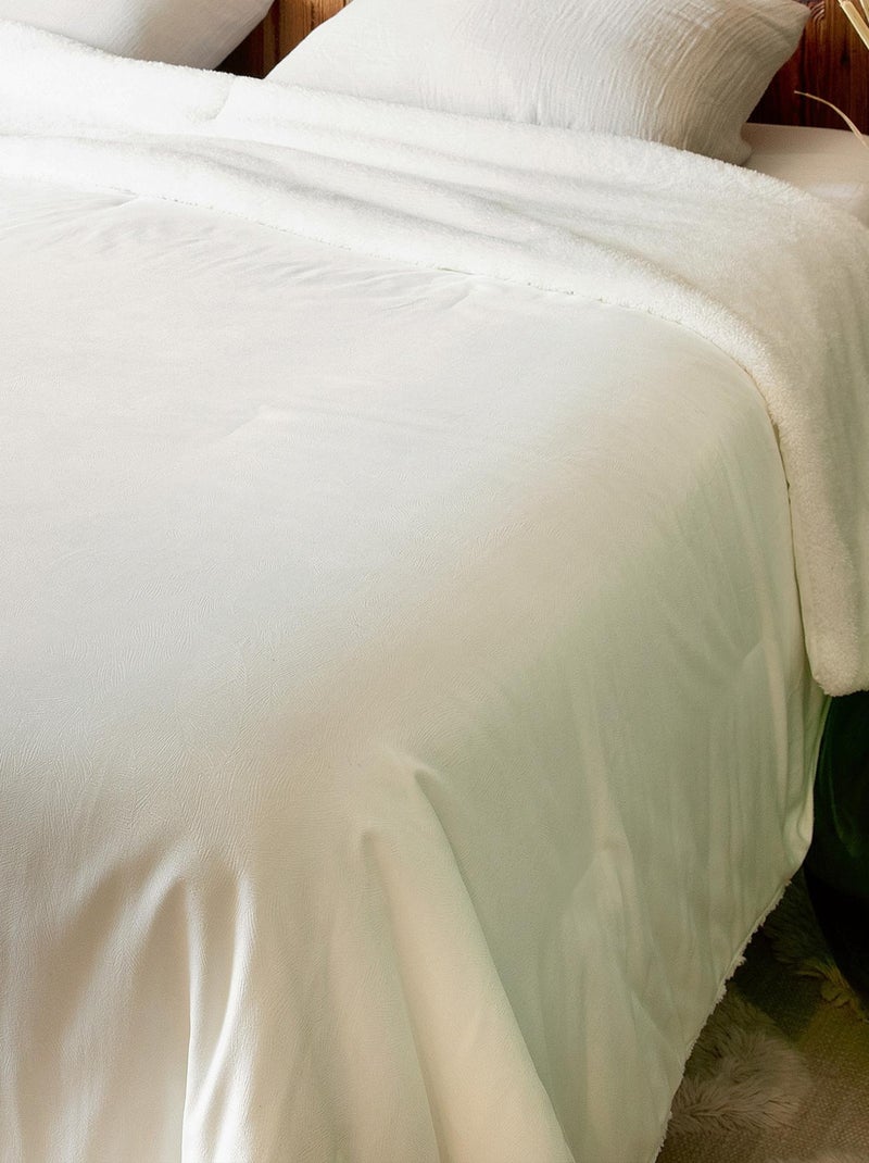 Colcha Reversible Polar/Con Motivo Jacquard Blanco - Kiabi