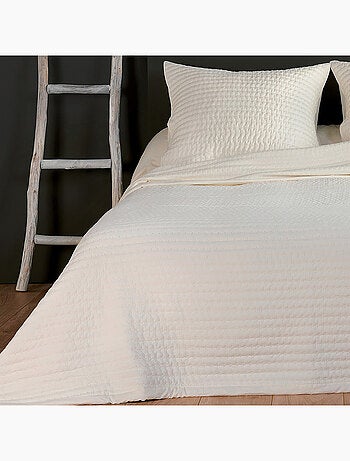 Colcha y funda de almohada acolchadas