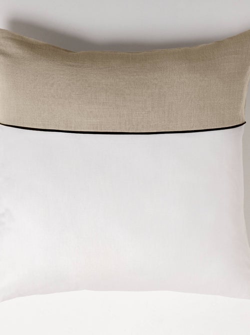 Combine sobriedad y elegancia en su dormitorio - Kiabi Combine sobriedad y elegancia en su dormitorio - Kiabi