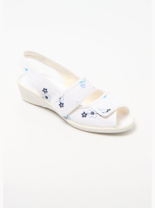 Cómodas sandalias de cuña bordadas con velcro - Afibel - Kiabi