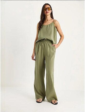Conjunto coordinado de camisola sin mangas y pantalón de pernera ancha lucci