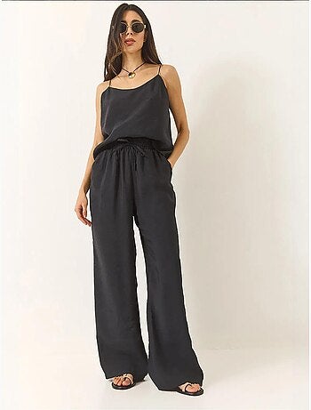 Conjunto coordinado de camisola sin mangas y pantalón de pernera ancha lucci