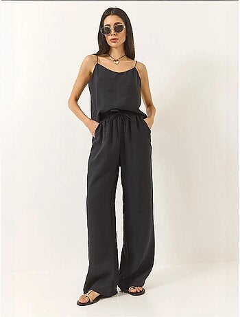 Conjunto coordinado de camisola sin mangas y pantalón de pernera ancha lucci